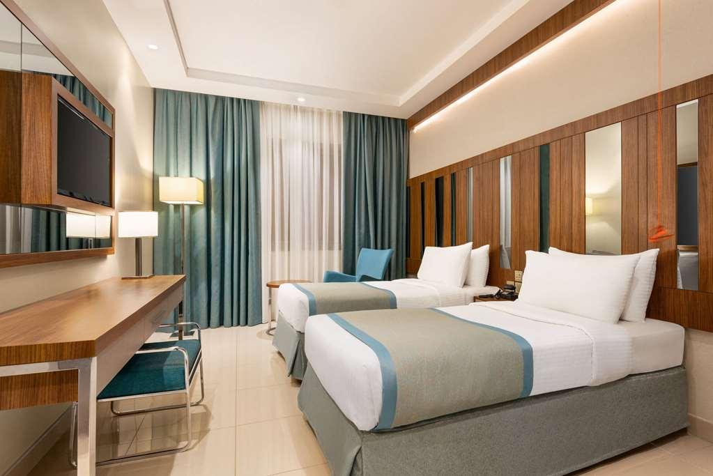 Ramada By Wyndham Makkah Zad Al Tayseer مكة الغرفة الصورة