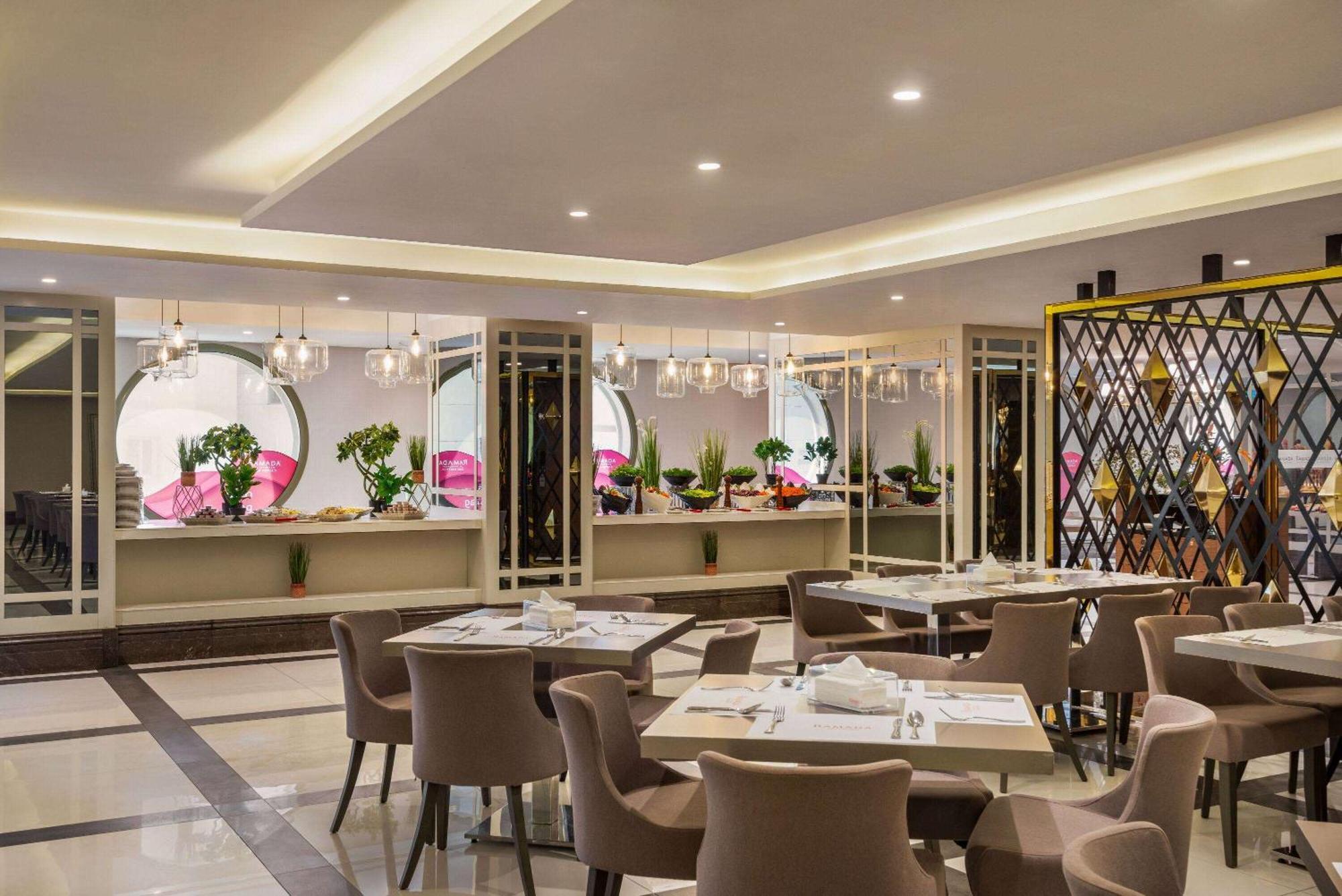 Ramada By Wyndham Makkah Zad Al Tayseer مكة المظهر الخارجي الصورة